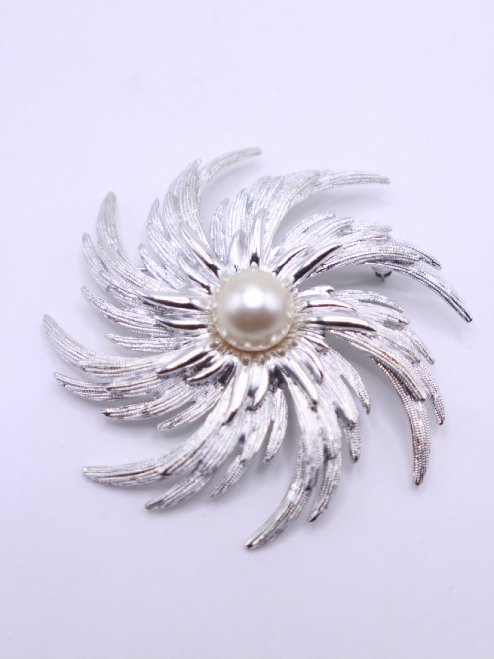 Vintage Sarah Coventry Silver tone Sunburst Brooch with faux Pearl Center
